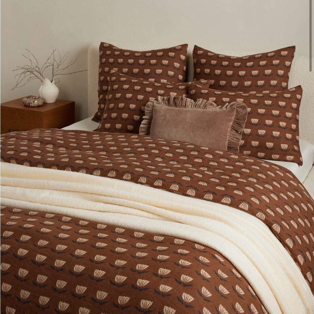 King Janna European Flax Linen® Duvet Cover/ Pillowcases By Sarah Sherman Samuel